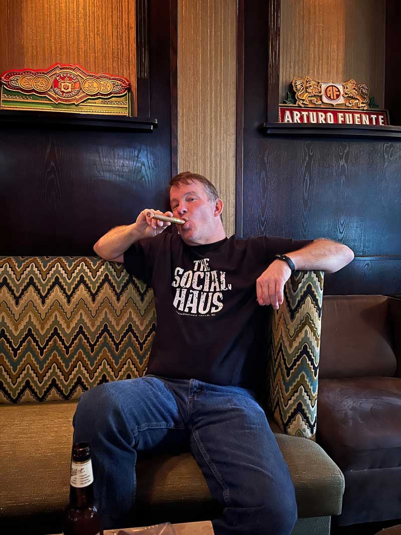 Social Haus Birthday club Tshirt